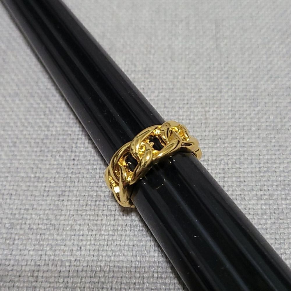 Gold Chain link ring - Picture 2 of 3